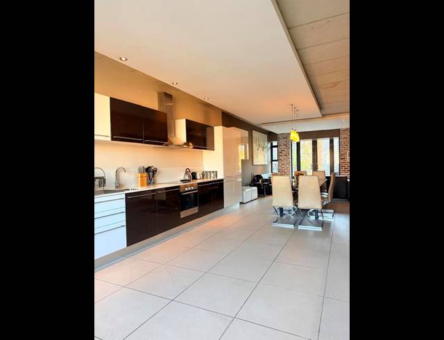 2 BEDROOM PROPERTY TO RENT IN MELROSE ARCH